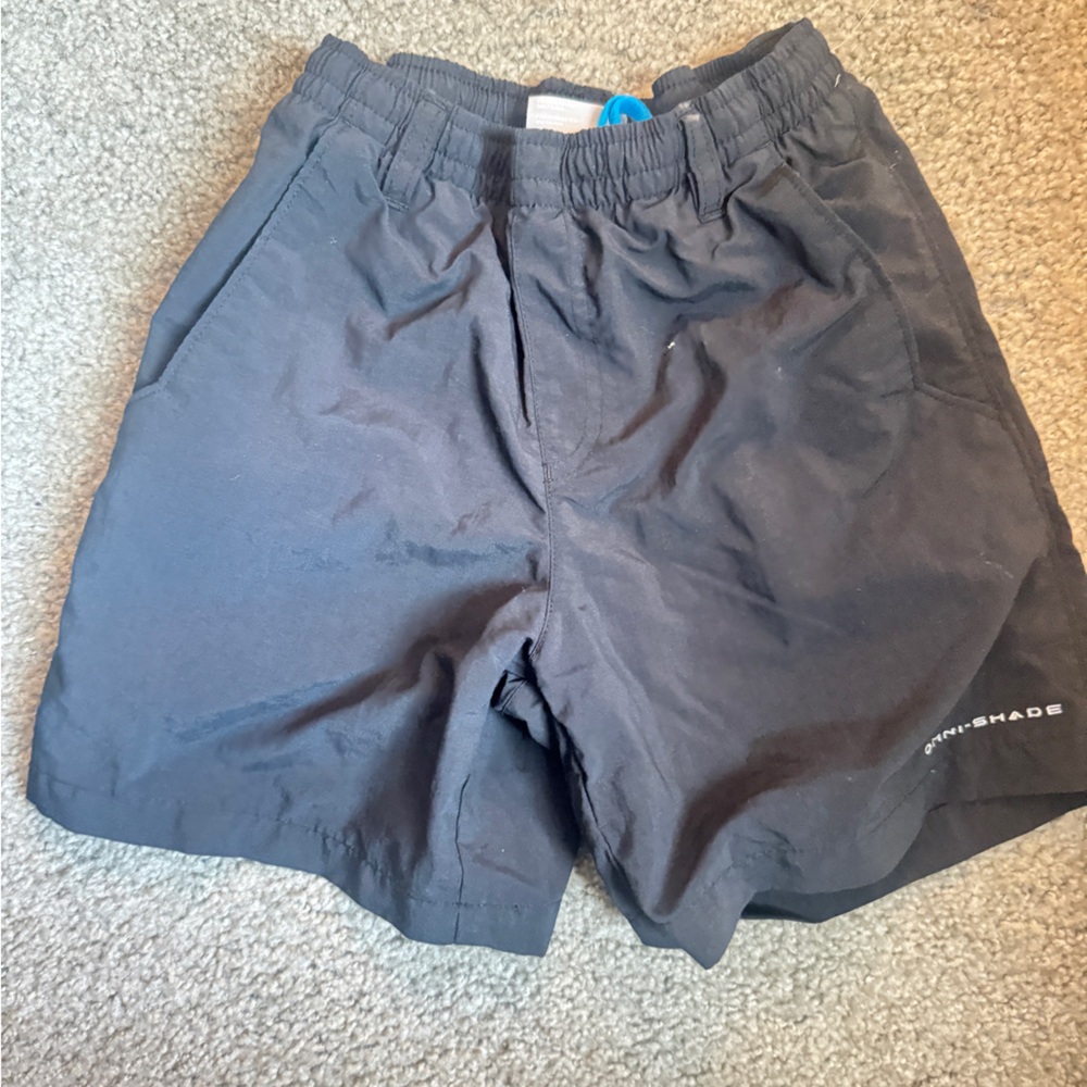 Like New boys Columbia shorts size small
